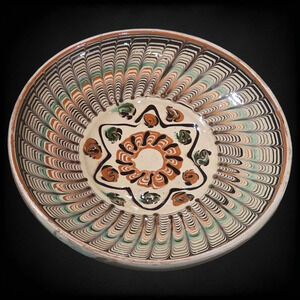 Late 19th Century Vintage Romanian Horezu Pottery Clay Art Swirl Decorative Bowl
